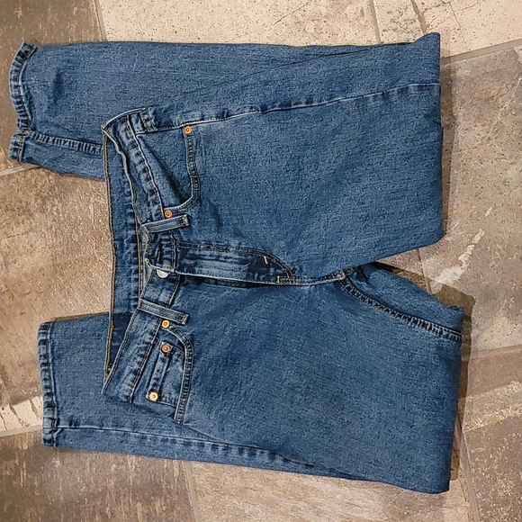 Levis jeans - Picture 3 of 4